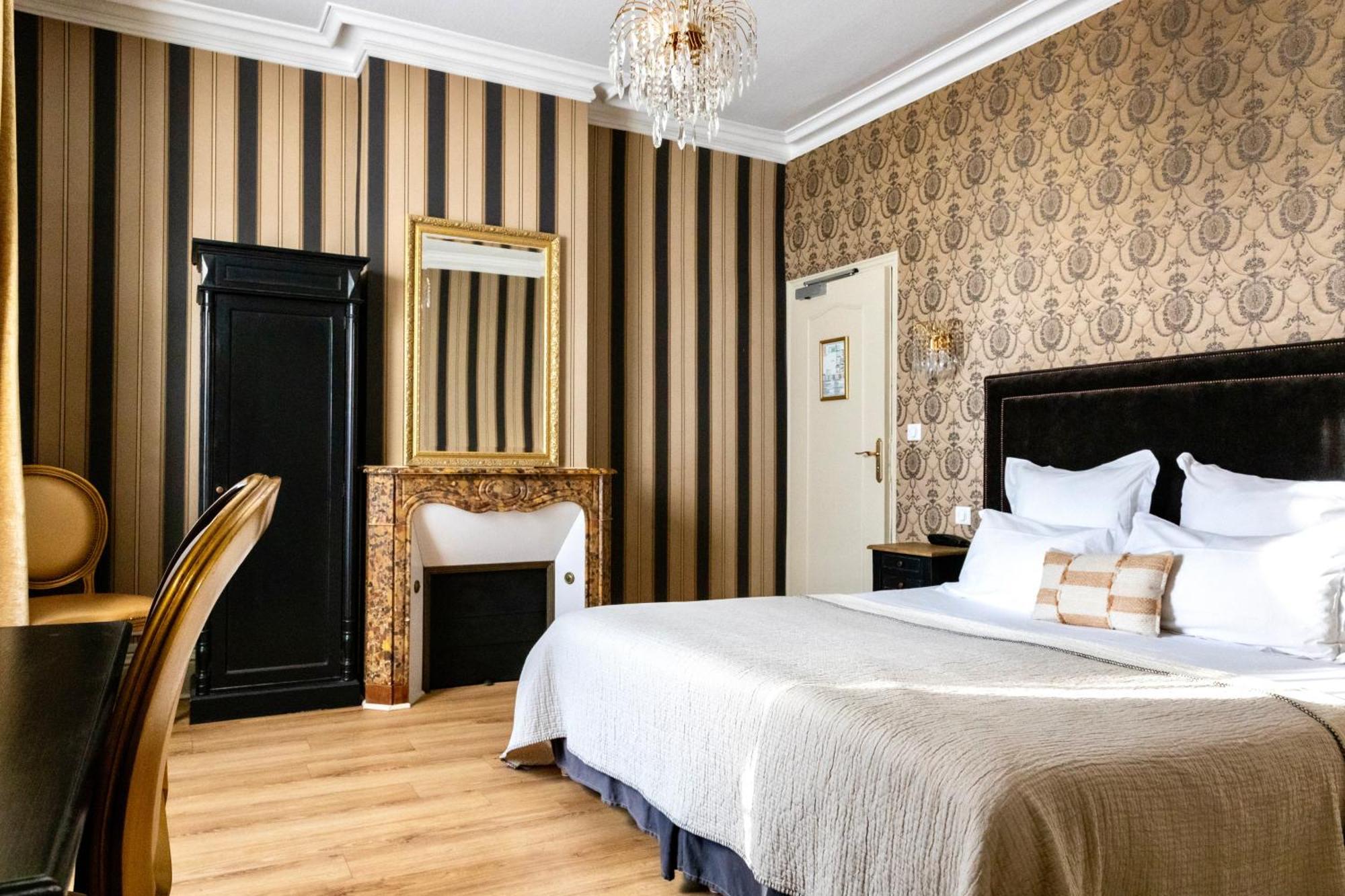 Du Mail Hotel